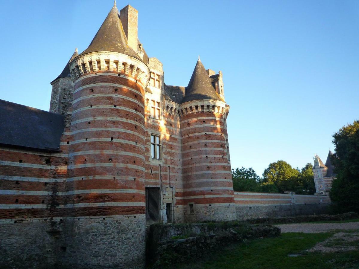 Logis De La Helberdiere Cossé-en-Champagne Zewnętrze zdjęcie